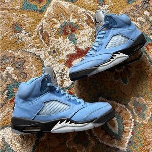 Jordan 5 UNC Size 10.5